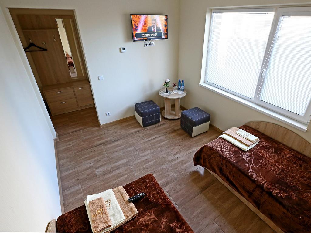 Juro Guest House Šiauliai Eksteriør billede